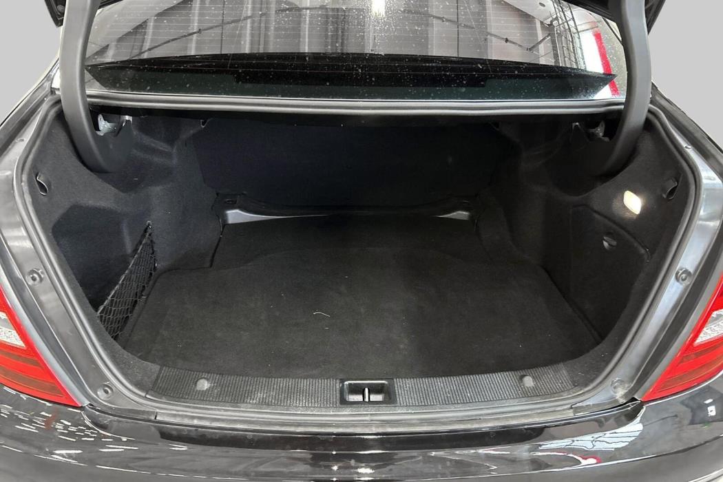 MERCEDES-BENZ C 2011