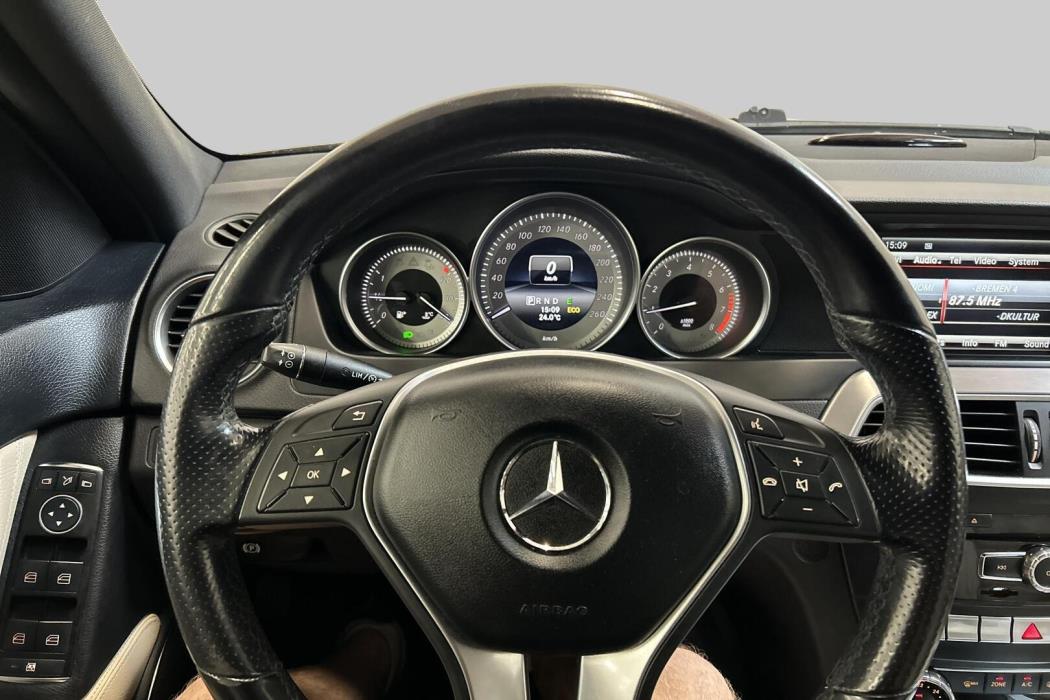 MERCEDES-BENZ C 2011