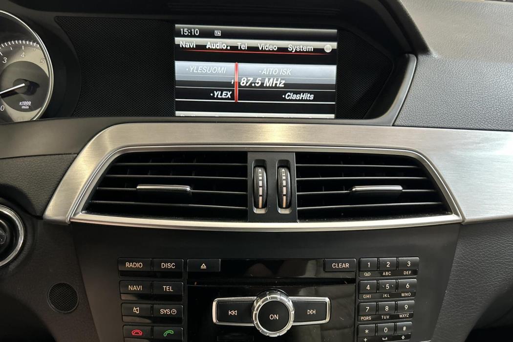 MERCEDES-BENZ C 2011