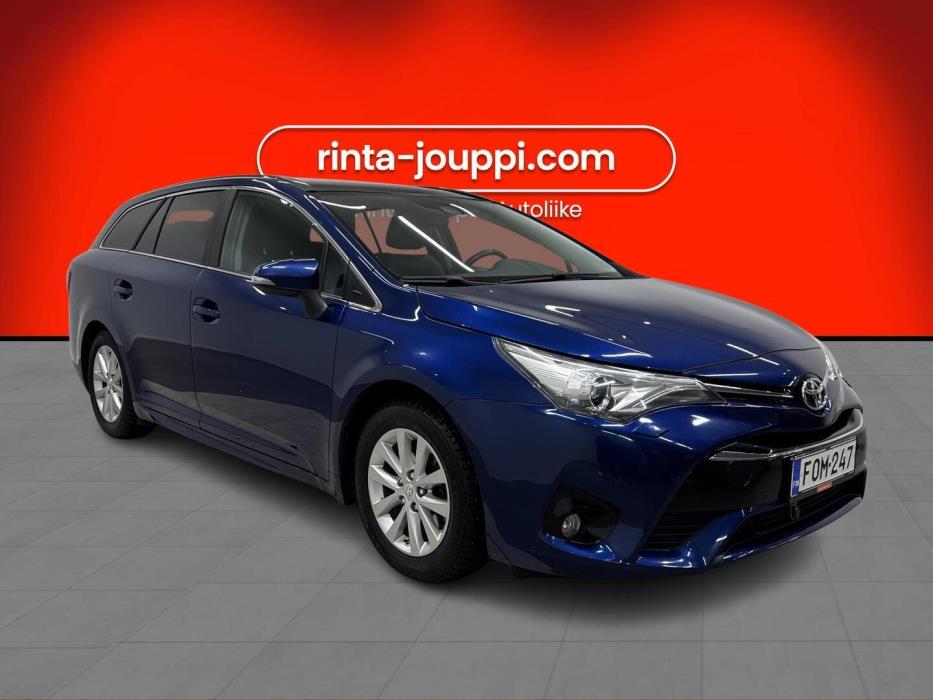 TOYOTA Avensis 2015