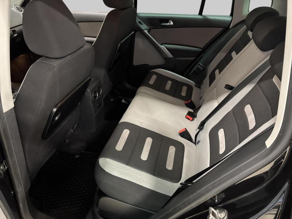 VOLKSWAGEN Tiguan 2008
