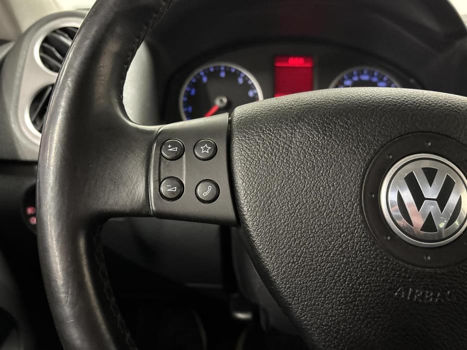 VOLKSWAGEN Tiguan 2008