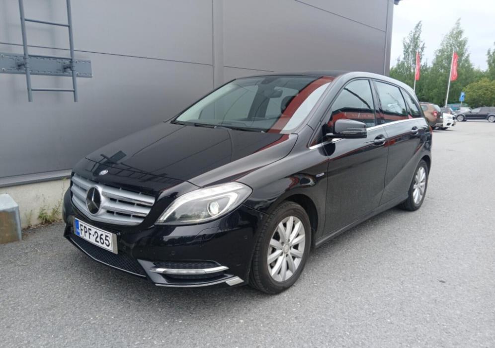 MERCEDES-BENZ B 2012