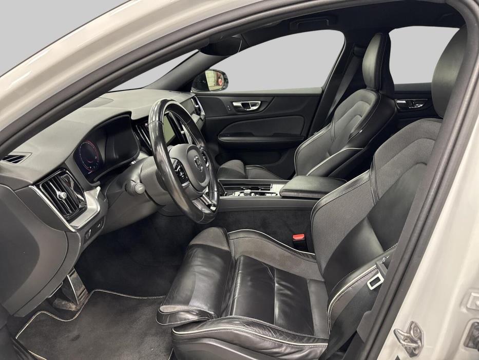VOLVO S60 2021