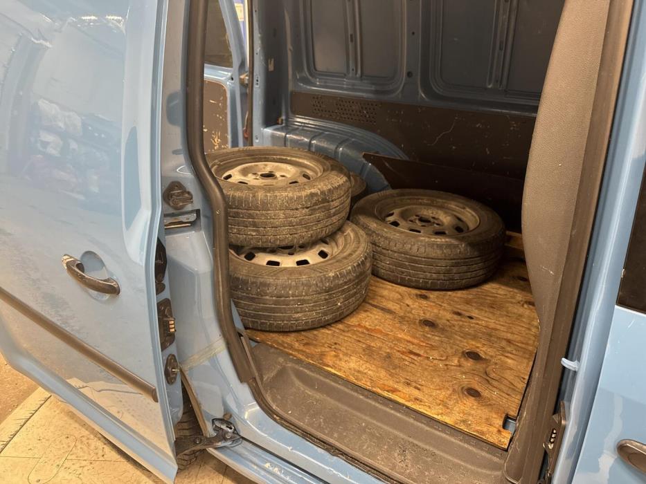 VOLKSWAGEN Caddy 2011