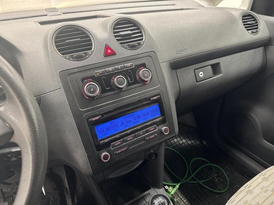 VOLKSWAGEN Caddy 2011