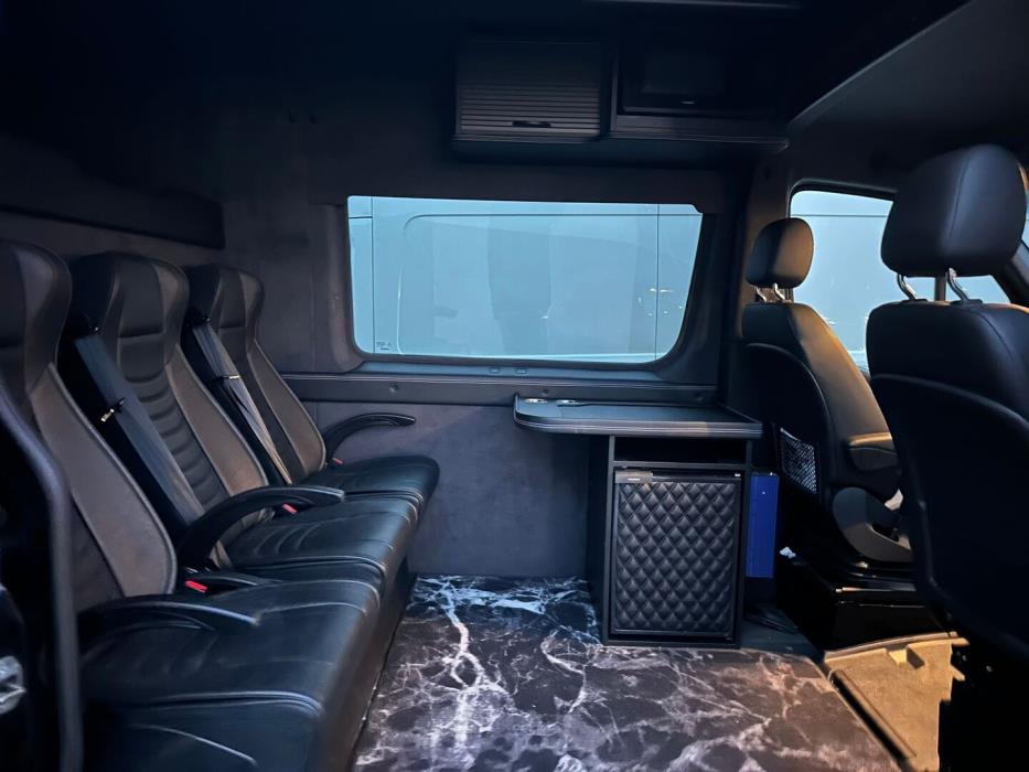 MERCEDES-BENZ Sprinter 2023