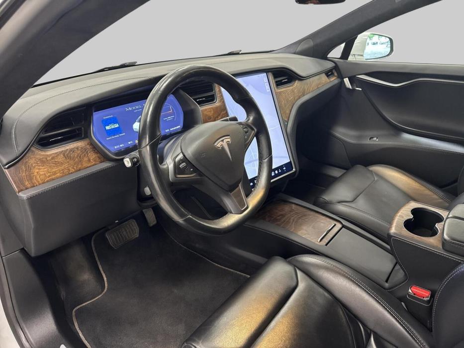 TESLA Model S 2019