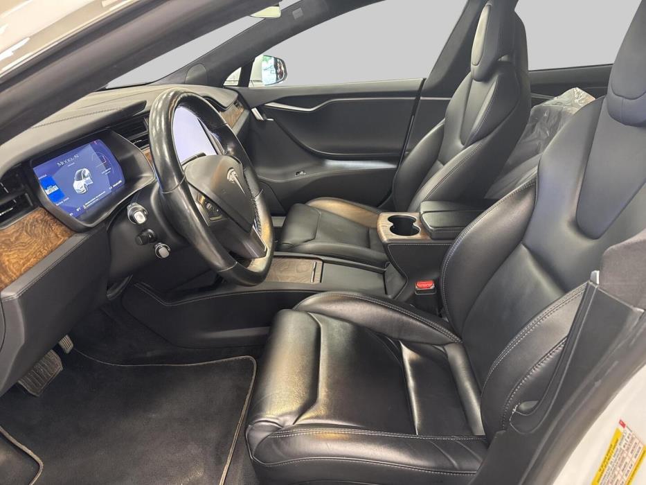 TESLA Model S 2019