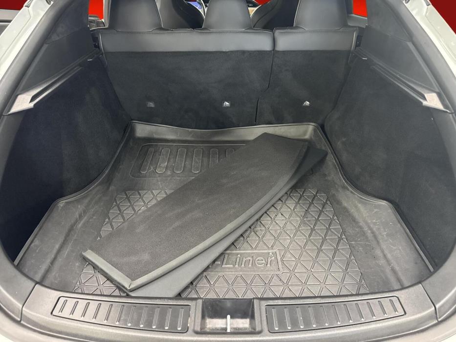 TESLA Model S 2019