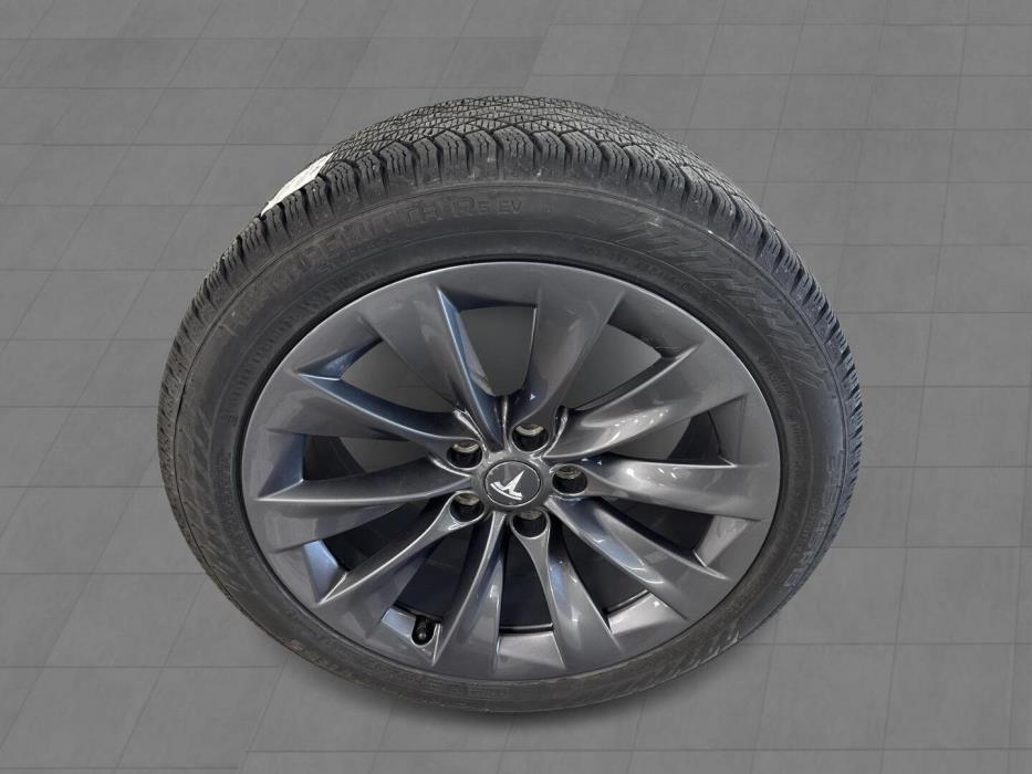 TESLA Model S 2019