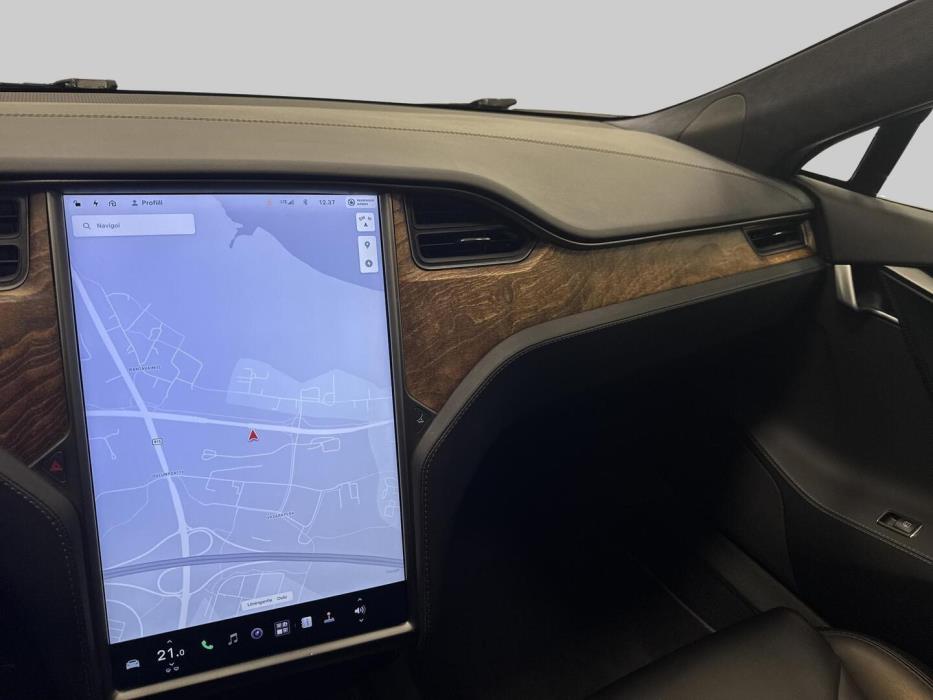 TESLA Model S 2019