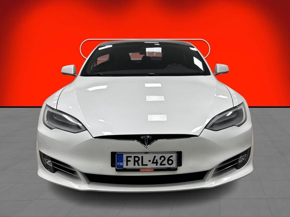 TESLA Model S 2019