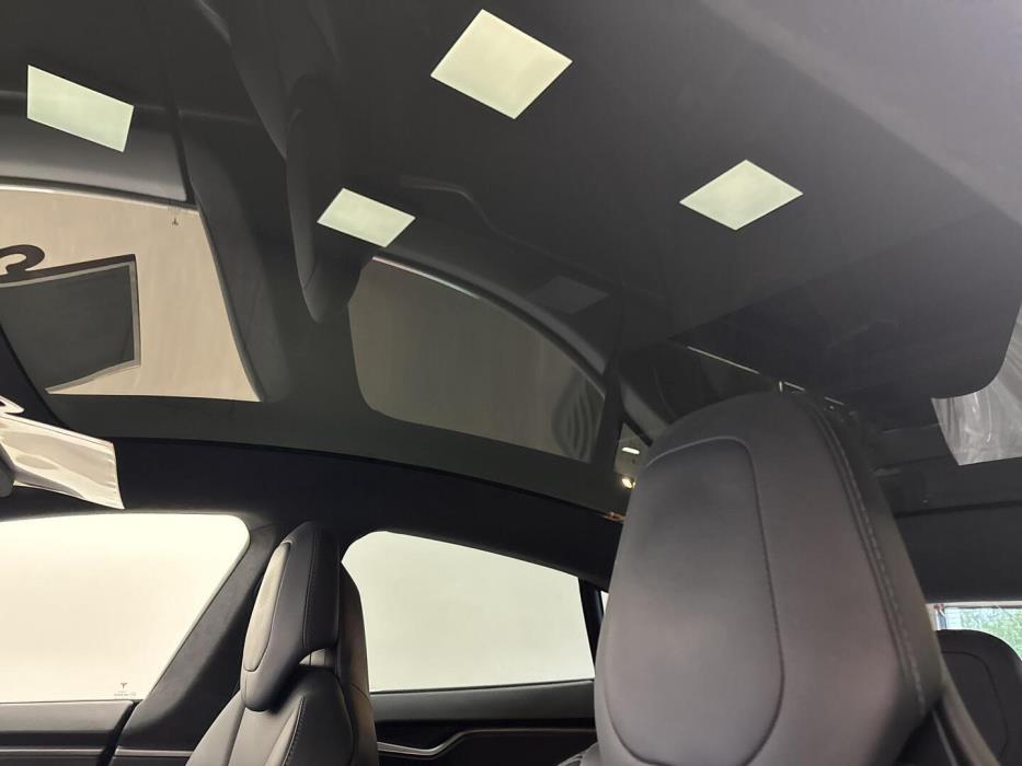 TESLA Model S 2019