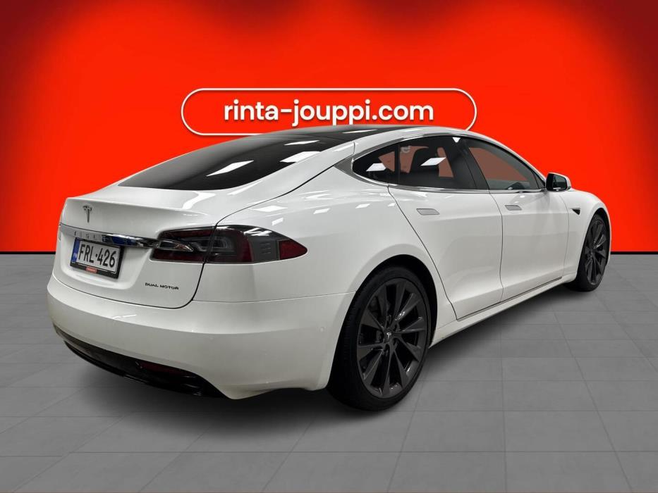 TESLA Model S 2019