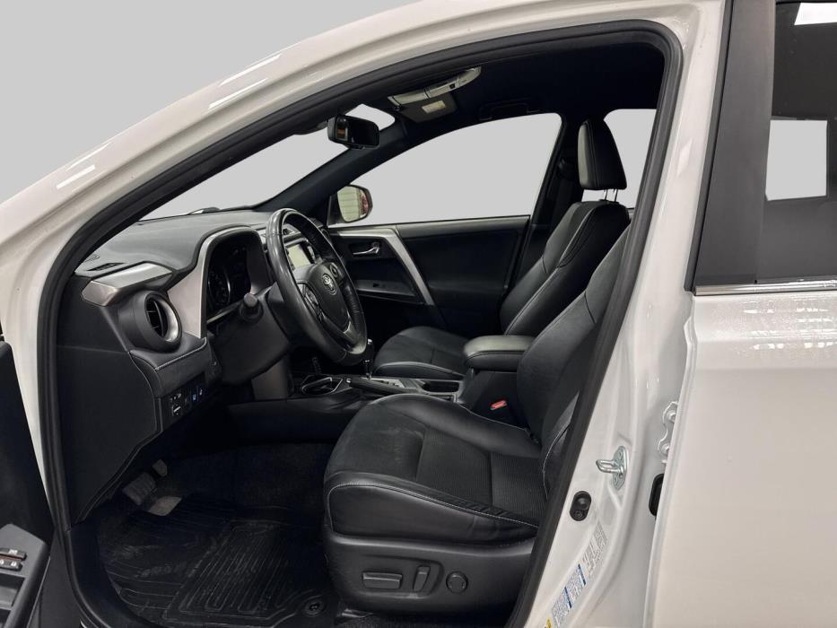 TOYOTA RAV4 2019