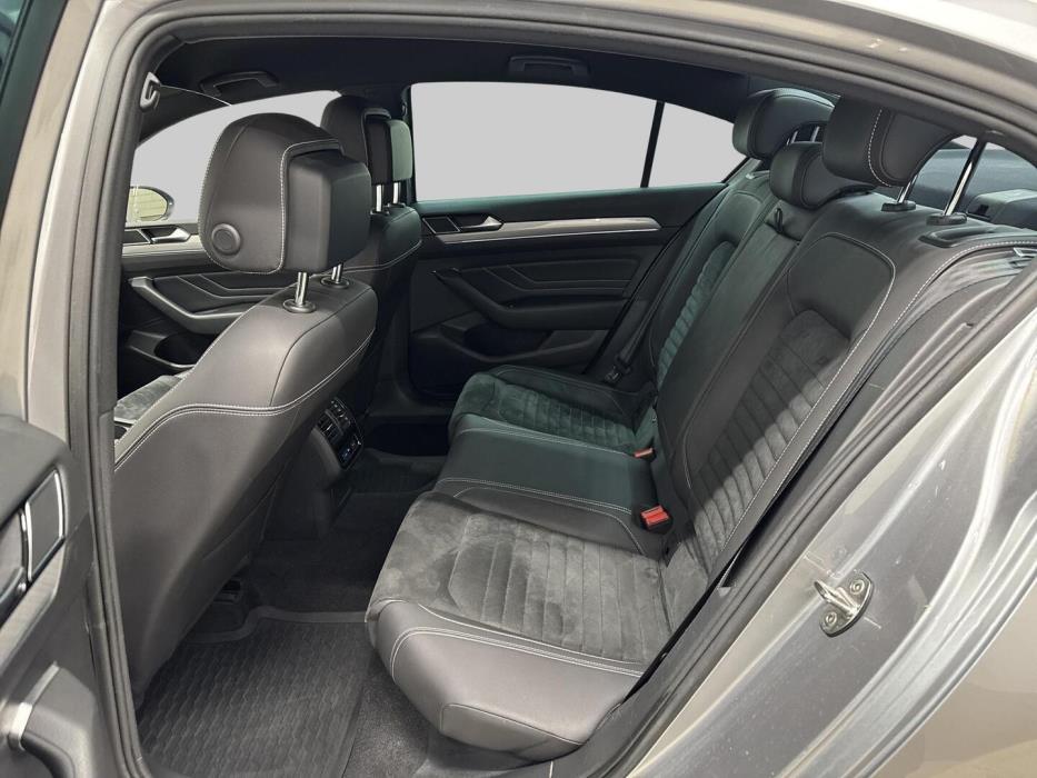 VOLKSWAGEN Passat 2021