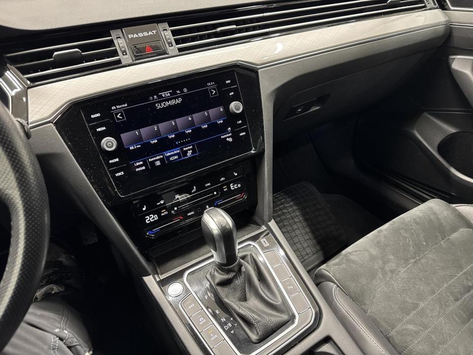 VOLKSWAGEN Passat 2021