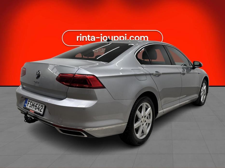 VOLKSWAGEN Passat 2021