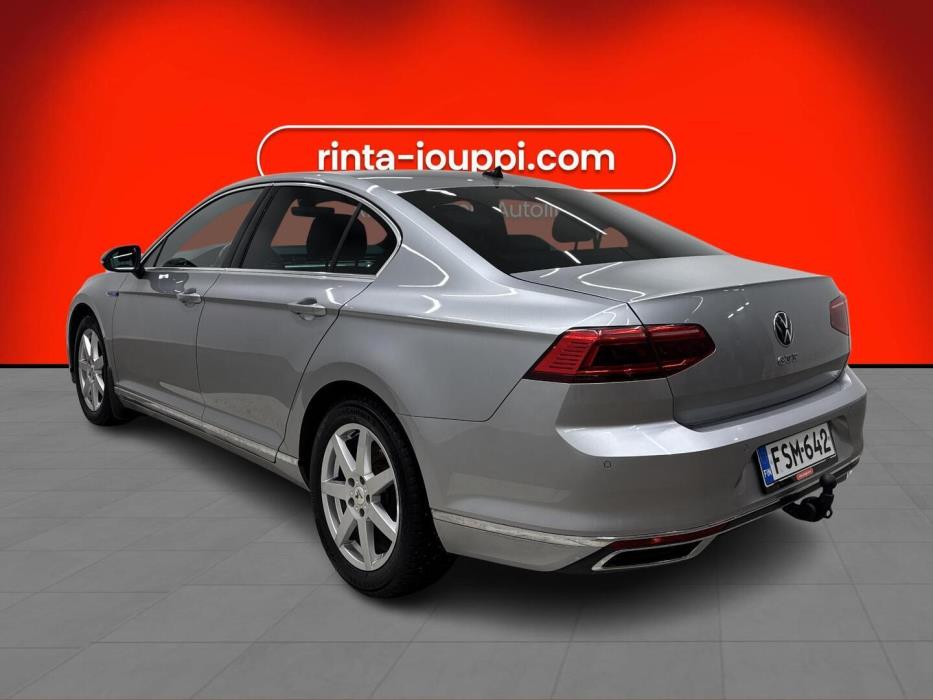 VOLKSWAGEN Passat 2021