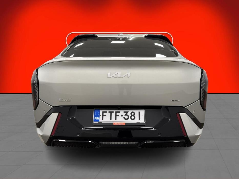 KIA EV4 2026