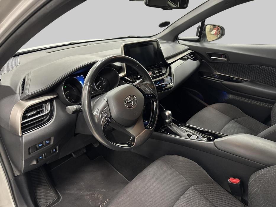 TOYOTA C-HR 2018