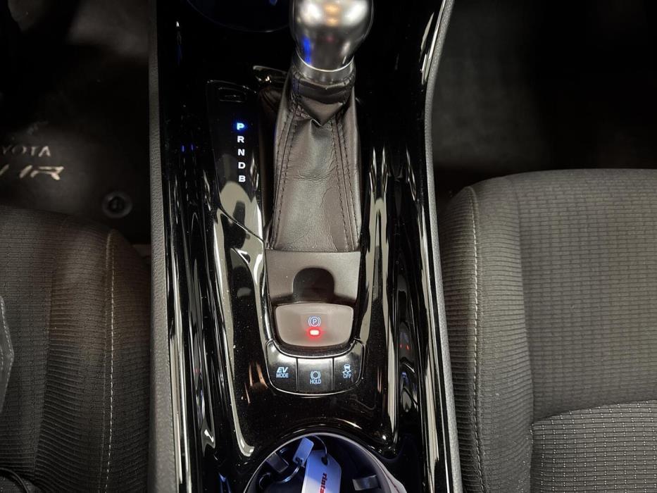 TOYOTA C-HR 2018
