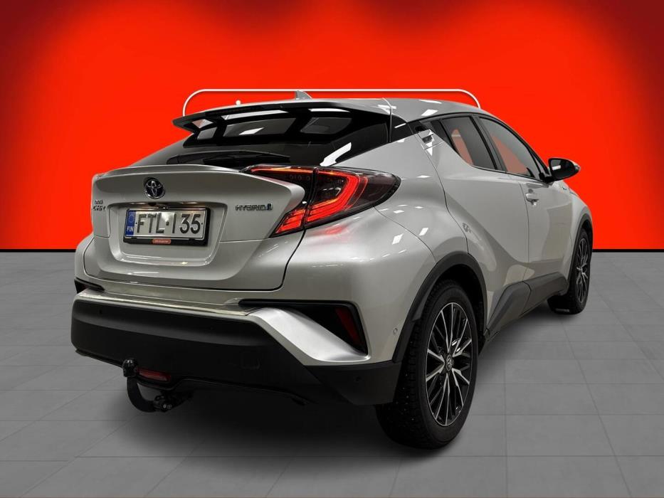 TOYOTA C-HR 2018