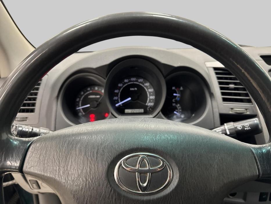 TOYOTA HILUX 2006