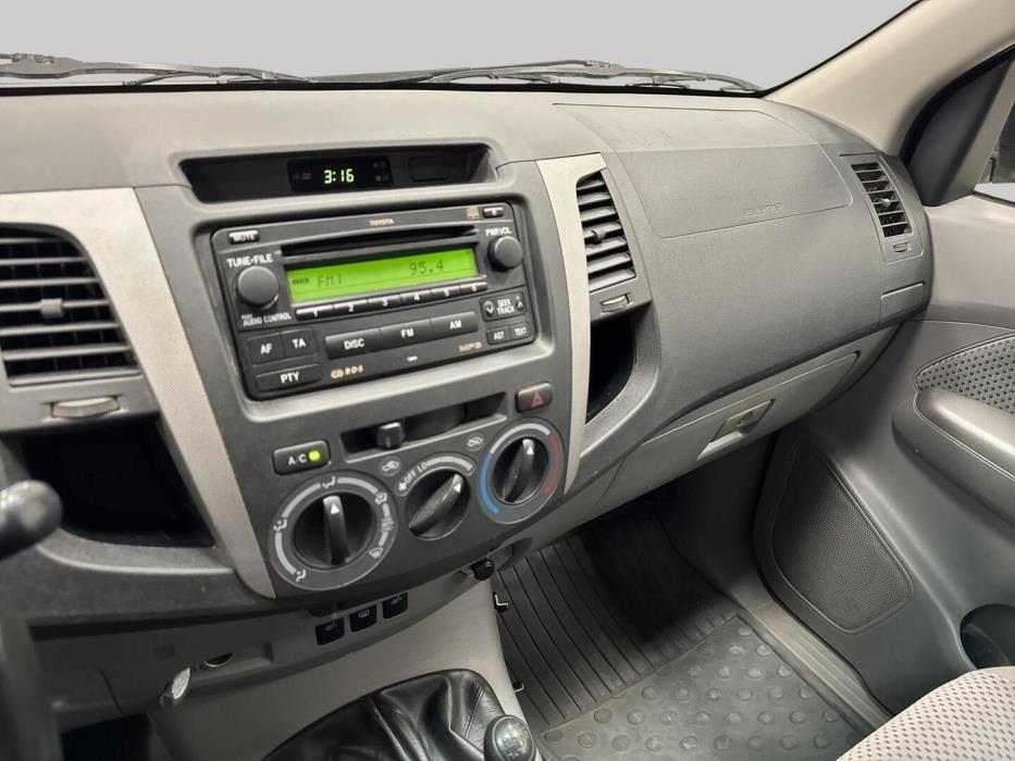 TOYOTA HILUX 2006