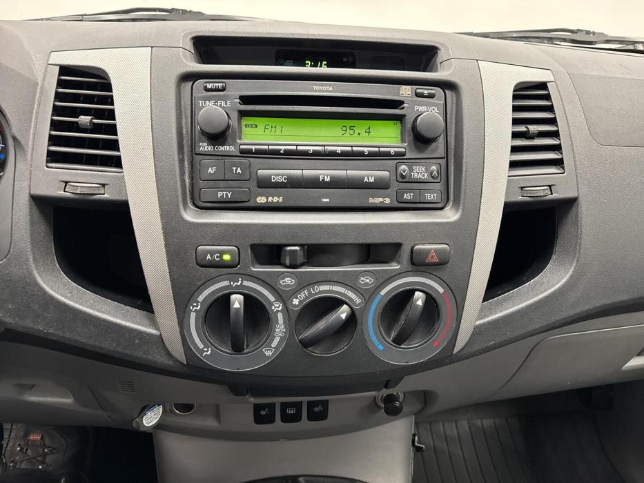 TOYOTA HILUX 2006