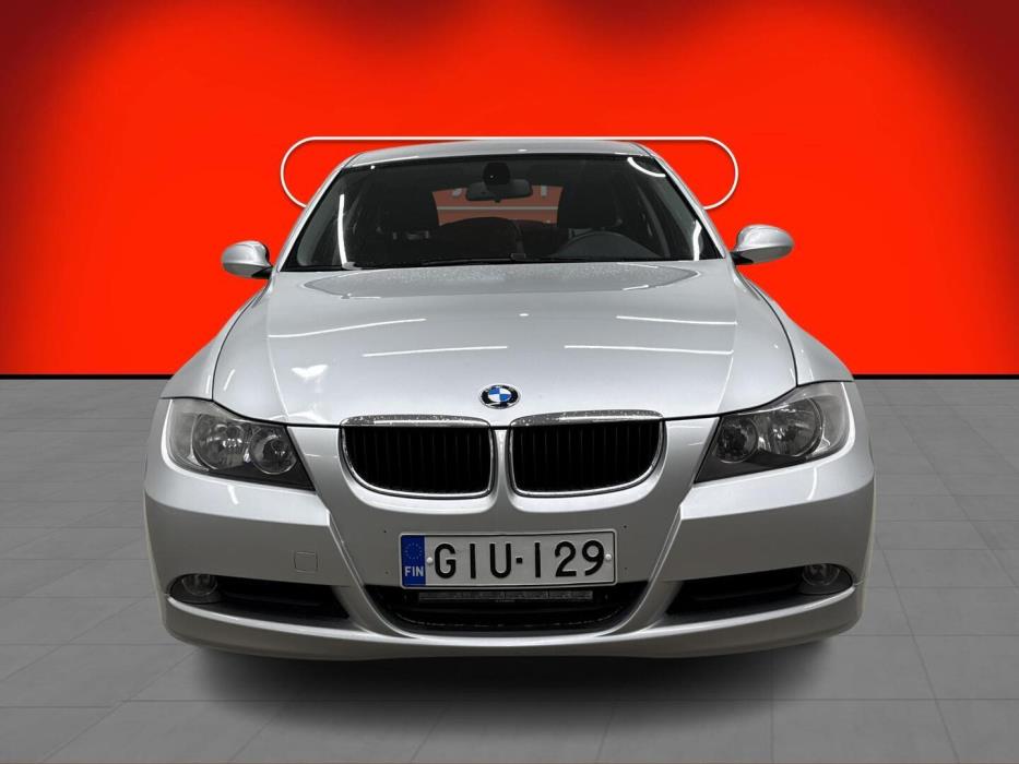 BMW 318 2008