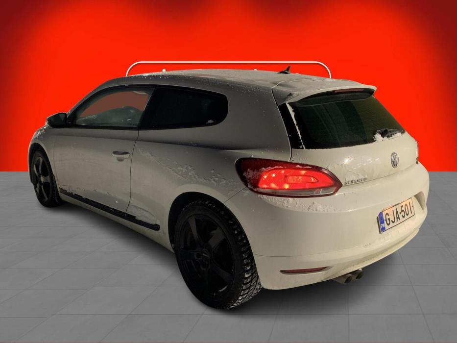 VOLKSWAGEN Scirocco 2010