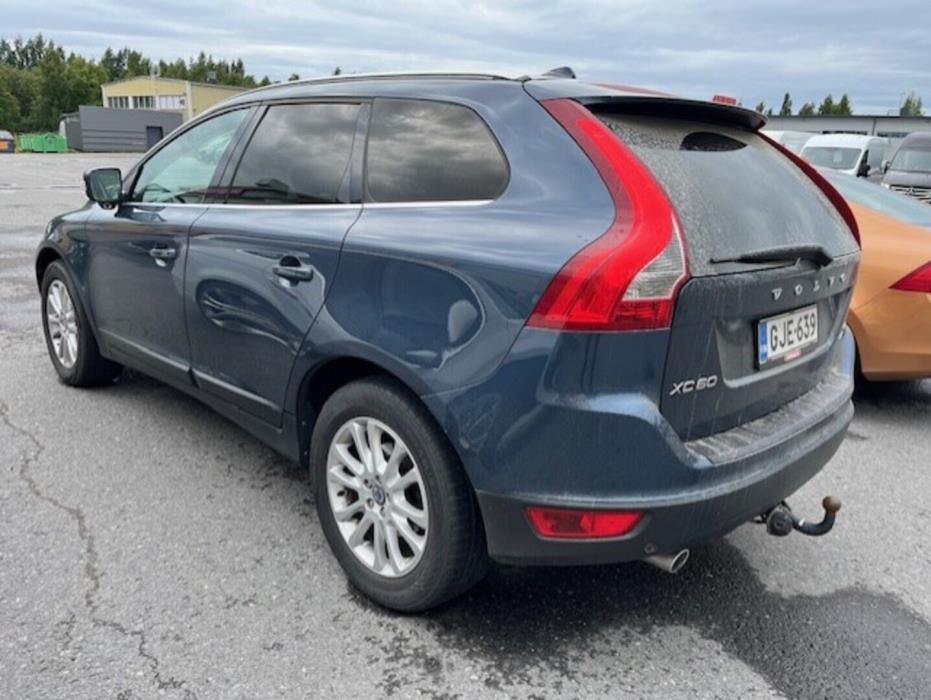 VOLVO XC60 2010