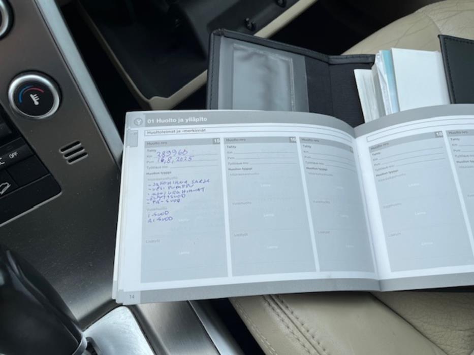 VOLVO XC60 2010