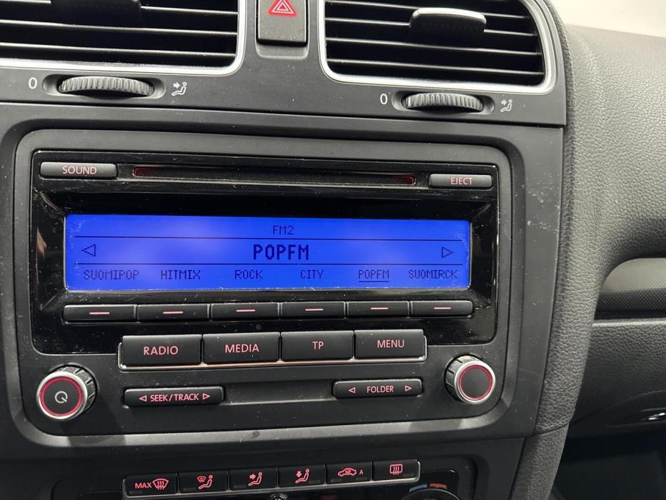 VOLKSWAGEN Golf 2011