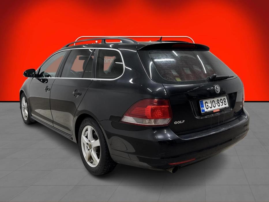 VOLKSWAGEN Golf 2011