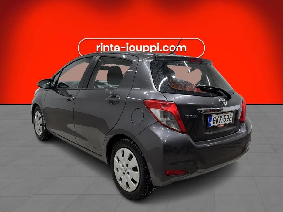 TOYOTA Yaris 2012