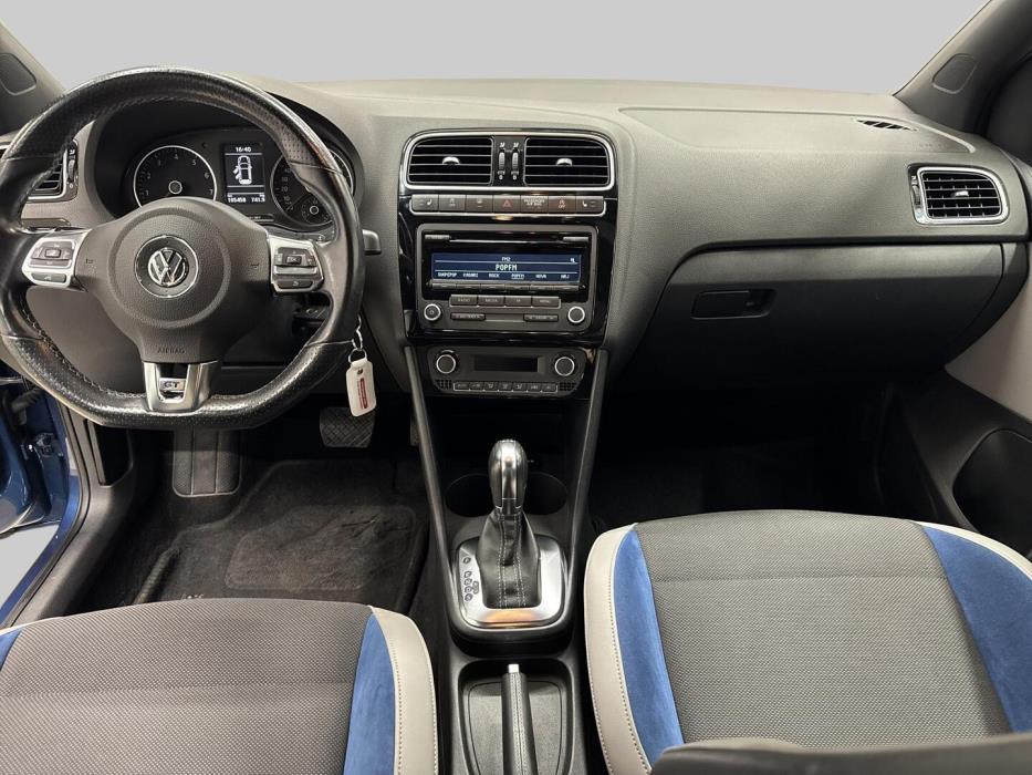 VOLKSWAGEN Polo 2014