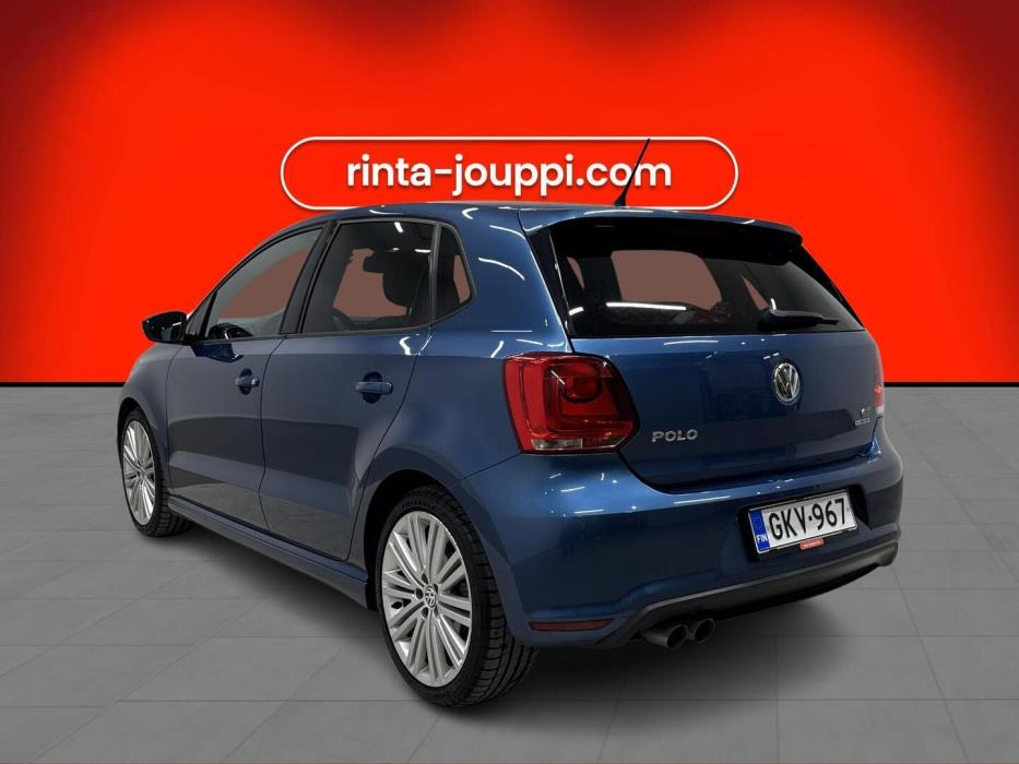 VOLKSWAGEN Polo 2014