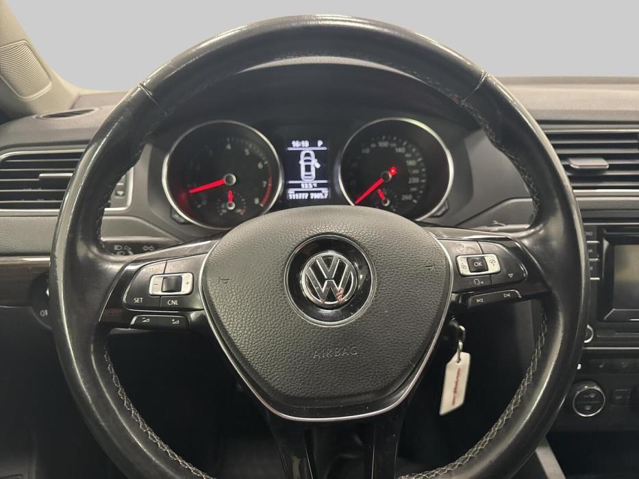 VOLKSWAGEN Jetta 2016