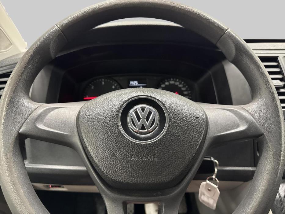 VOLKSWAGEN Transporter 2016