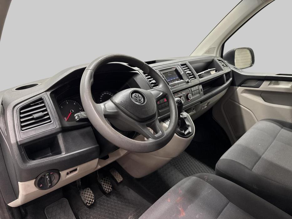 VOLKSWAGEN Transporter 2016
