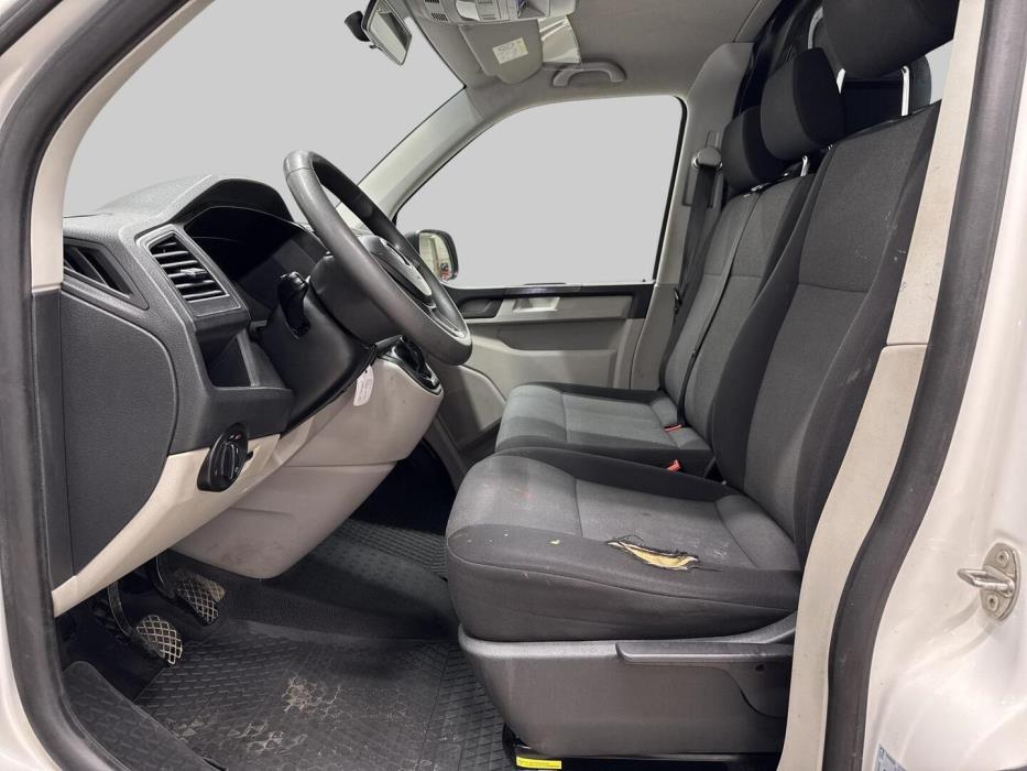 VOLKSWAGEN Transporter 2016