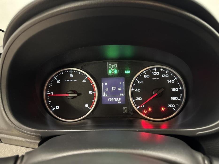 MITSUBISHI L-200 2017