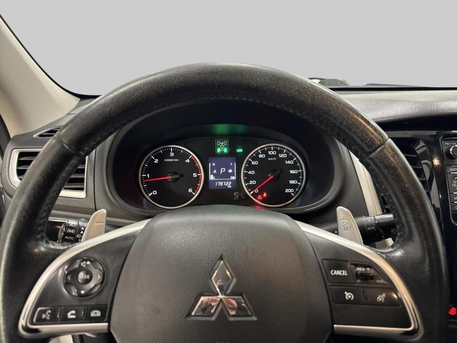 MITSUBISHI L-200 2017