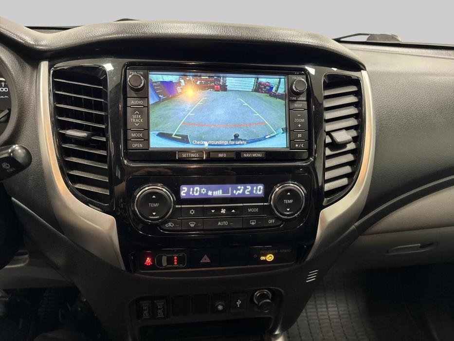MITSUBISHI L-200 2017