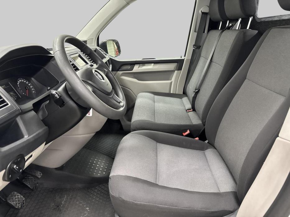 VOLKSWAGEN TRANSPORTER 2016
