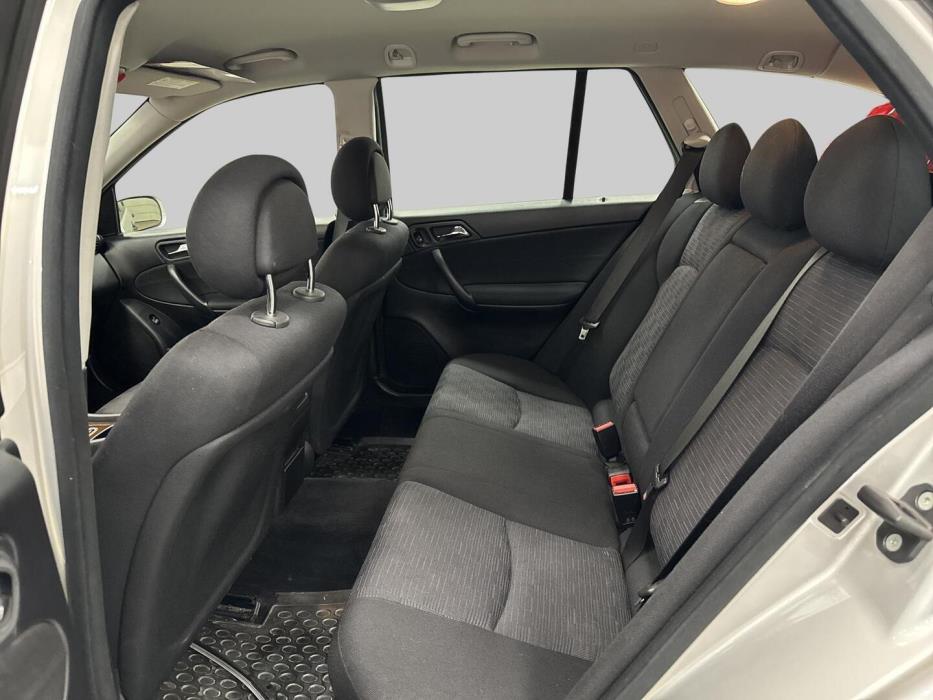 MERCEDES-BENZ C 2005