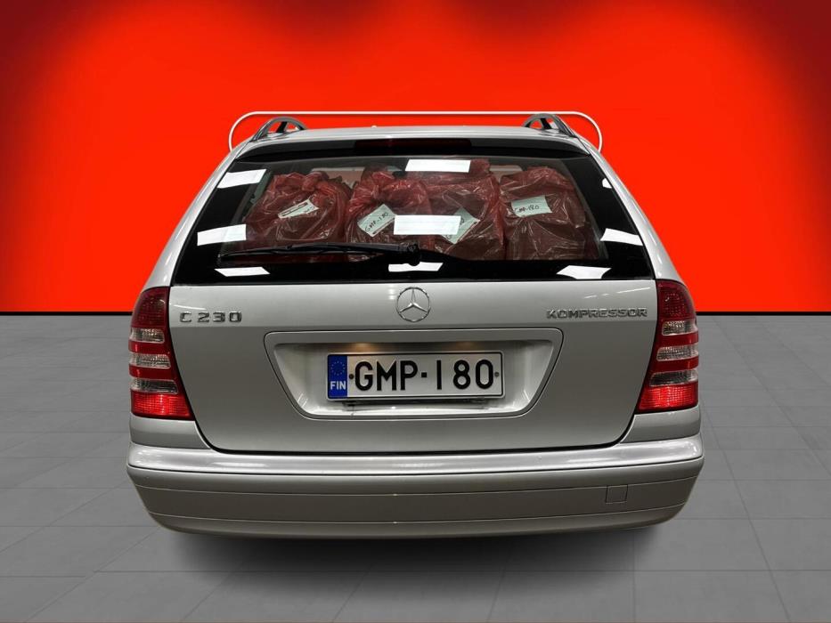 MERCEDES-BENZ C 2005